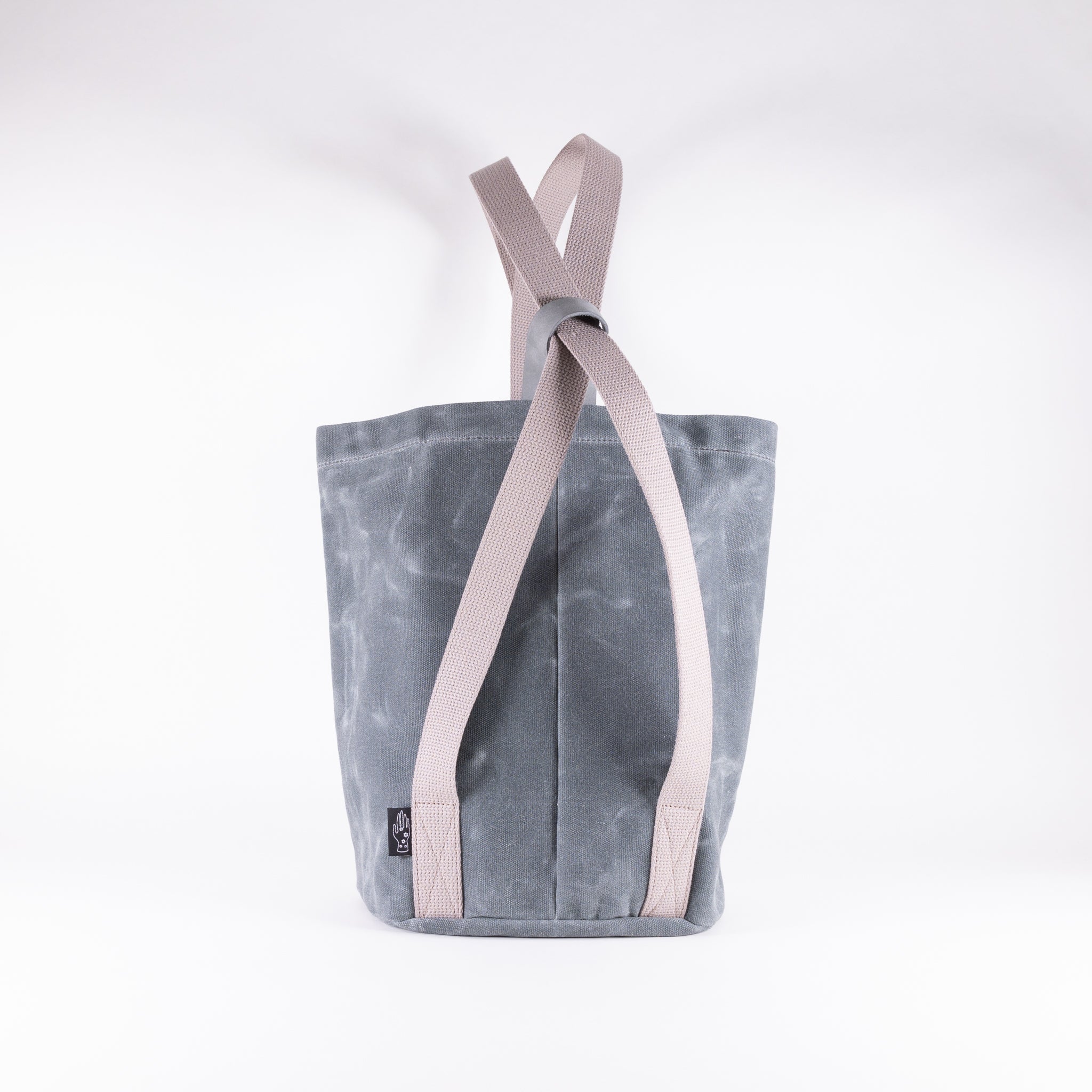 amirisu RITUAL DYSE　 Knitter's Backpack Holiday Edition * Knitter's Backpack from Ritual Dyes