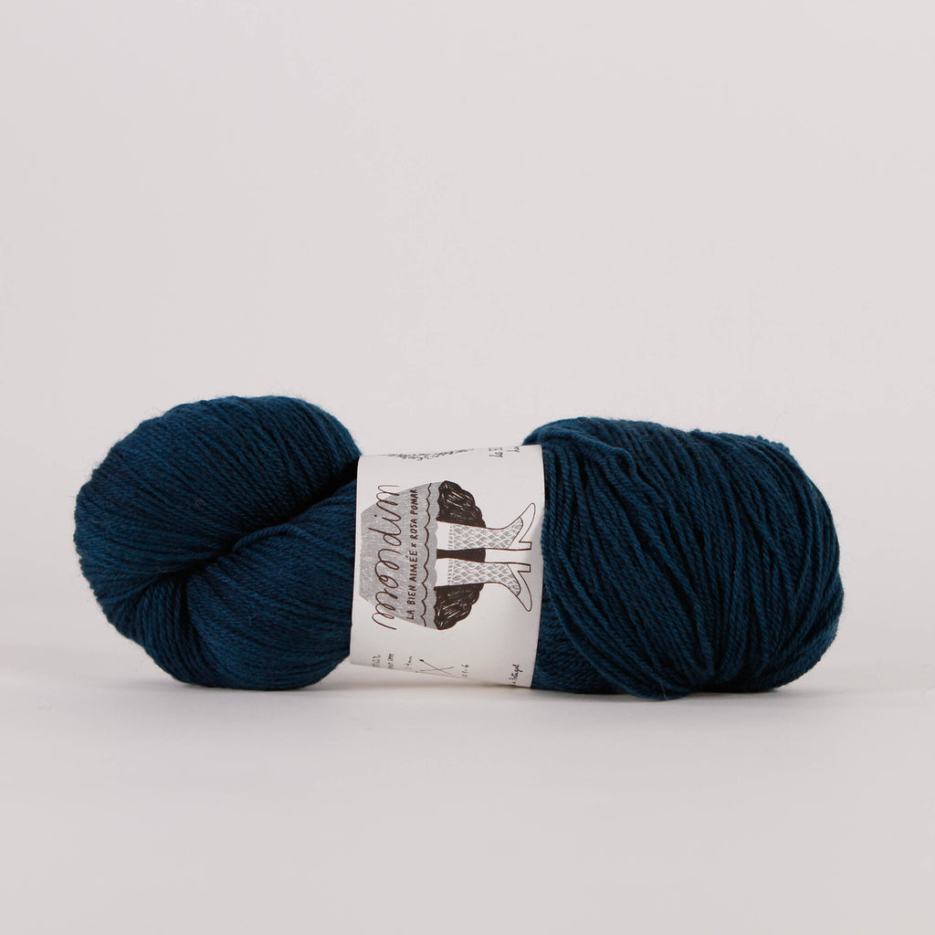 Nola Fingering Weight – Superwash Merino Hand Dyed Yarn 420 yards