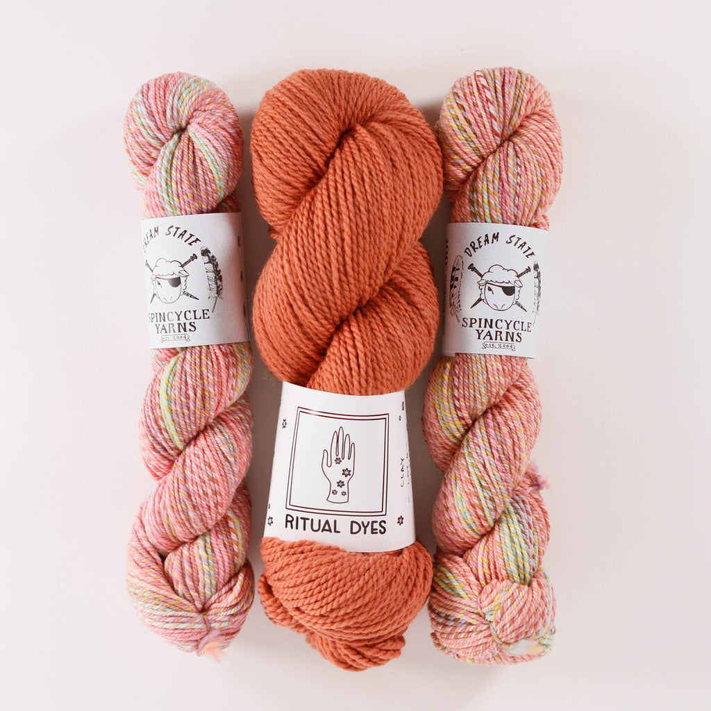 Hunter Green Chunky Knit Yarn – Makers Craft & Paint Nite Kits